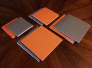 PAPIER DO ORIGAMI 11X11 JEDNOSTRONNIE BARWIONY POMARAŃCZOWO-BIAŁY 50 SZT. 120G